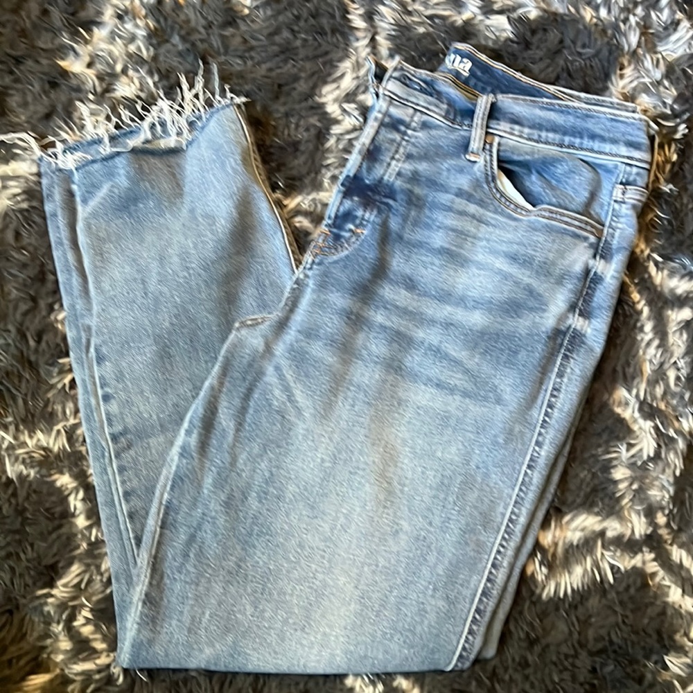 Woman’s high rise  Street button fly jeans